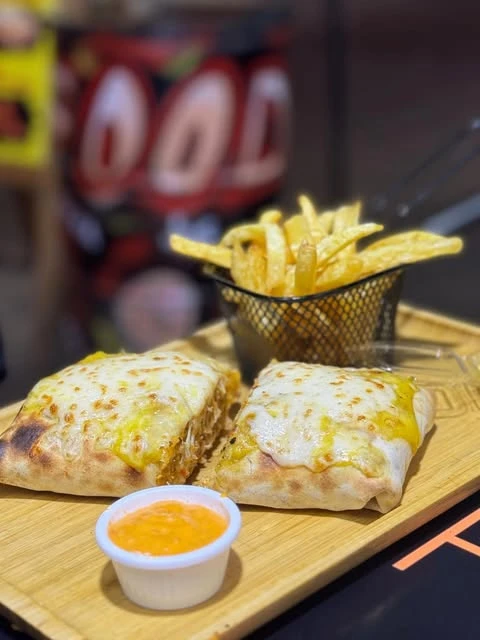 Tacos gratinés au fromage et frites chez Nijou’s